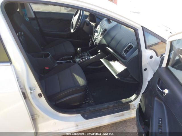 3KPFL4A7XHE128141 KIA FORTE S