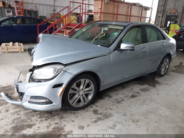 WDDGF8AB4EA950123 Mercedes-Benz C 300 Luxury 4matic/sport 4matic