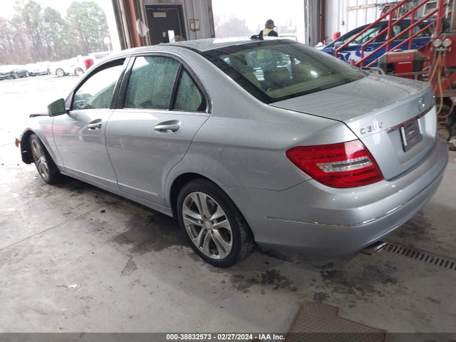 WDDGF8AB4EA950123 Mercedes-Benz C 300 Luxury 4matic/sport 4matic