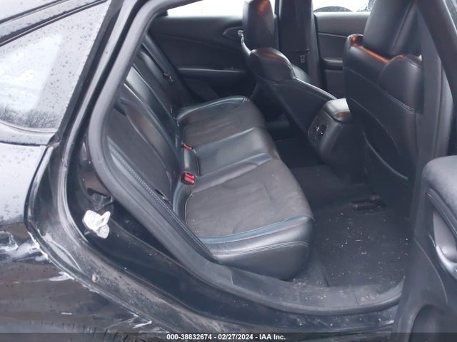 1C3CCCBG1FN639049 Chrysler 200 S