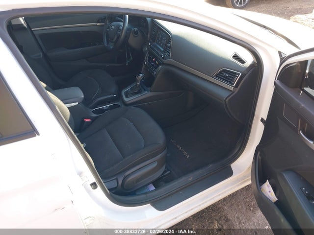 Hyundai Elantra Value Edition 2017 5NPD84LF2HH193719 Image 5
