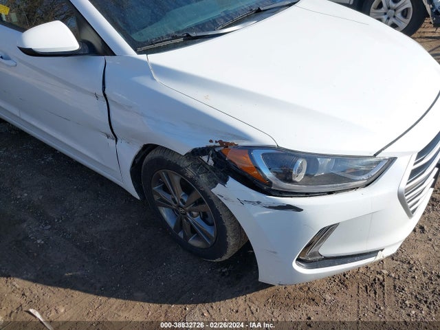 Hyundai Elantra Value Edition 2017 5NPD84LF2HH193719 Image 6