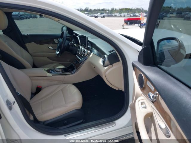 55SWF4JB7HU192738 Mercedes-Benz C 300 Luxury/sport