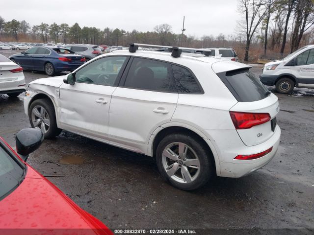WA1ANAFY1J2018886 Audi Q5 2.0t Premium/2.0t Tech Premium