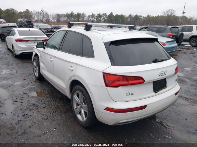 WA1ANAFY1J2018886 Audi Q5 2.0t Premium/2.0t Tech Premium