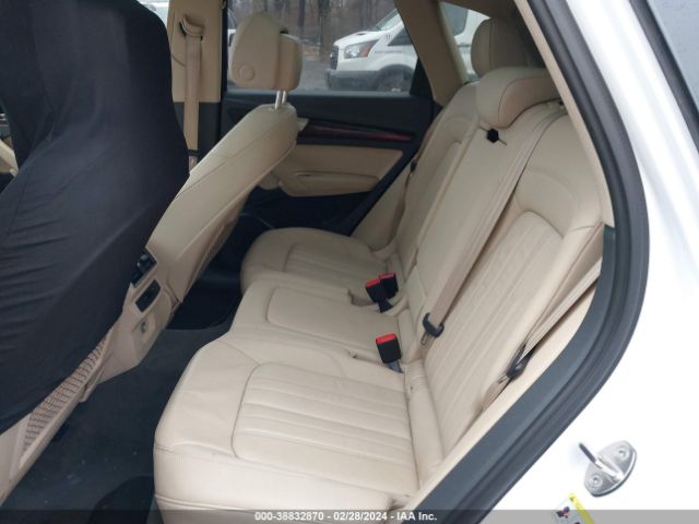 WA1ANAFY1J2018886 Audi Q5 2.0t Premium/2.0t Tech Premium