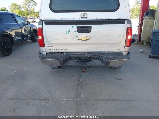 2010 CHEVROLET SILVERADO 1500 LT VIN: 1GCSCSE05AZ190525