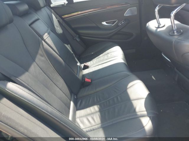 WDDUG8CB1FA132301 Mercedes-Benz S 550