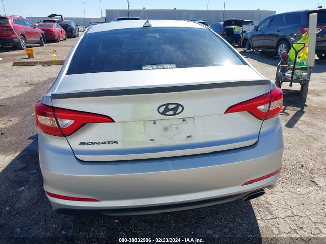Hyundai SONATA SE 2016 5NPE24AF0GH368668 Image 16