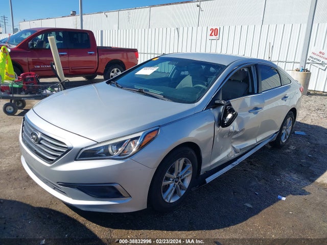 Hyundai SONATA SE 2016 5NPE24AF0GH368668 Image 2