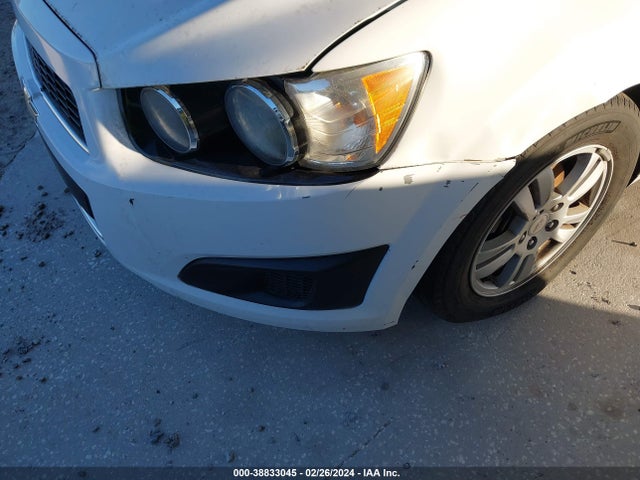 Chevrolet Sonic Lt Auto 2014 1G1JC5SH0E4159380 Image 6