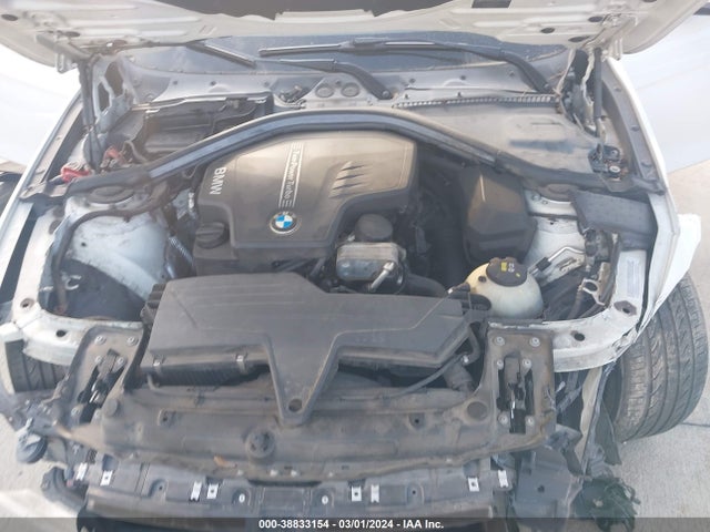 BMW 320i Xdrive 2015 WBA3C3G57FNT52055 Image 10