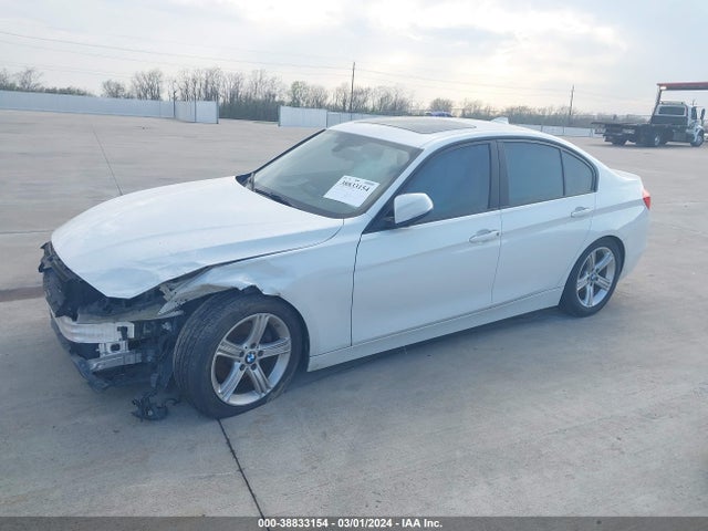 BMW 320i Xdrive 2015 WBA3C3G57FNT52055 Image 2