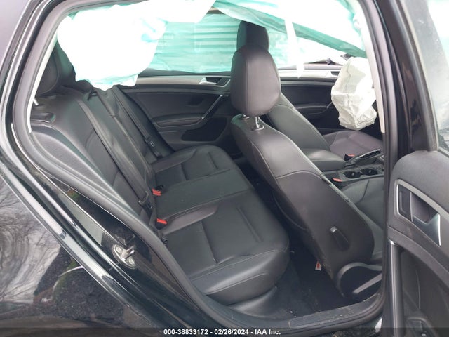 3VW217AU3FM037093 Volkswagen Golf Tsi S 4-door
