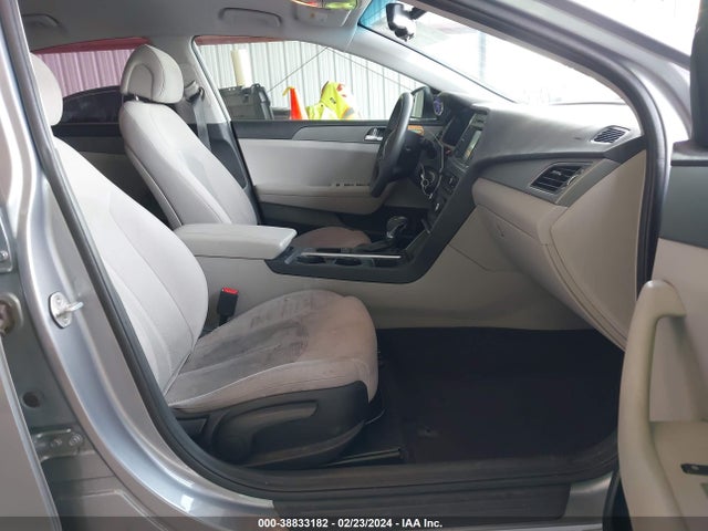 Hyundai SONATA SE 2016 5NPE24AFXGH355202 Image 5
