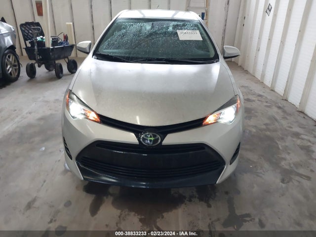 Toyota COROLLA LE 2018 2T1BURHE9JC032163 Image 12
