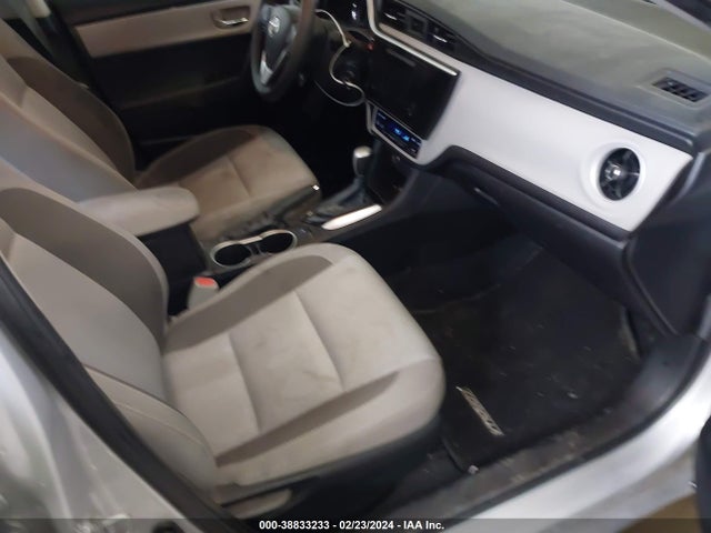 Toyota COROLLA LE 2018 2T1BURHE9JC032163 Image 5