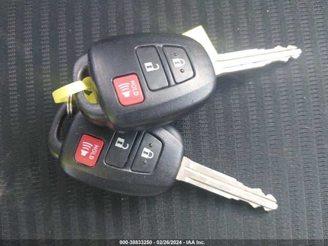 Toyota RAV4 LE 2016 2T3BFREV4GW524189 Image 11
