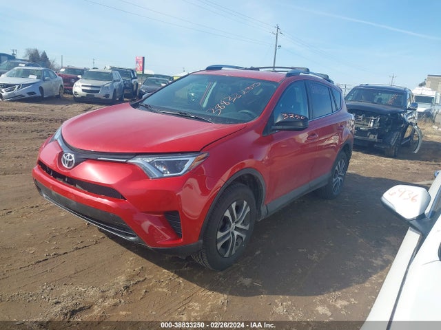 Toyota RAV4 LE 2016 2T3BFREV4GW524189 Image 2