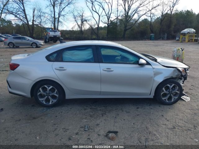 3KPF24ADXLE147743 KIA Forte Lxs