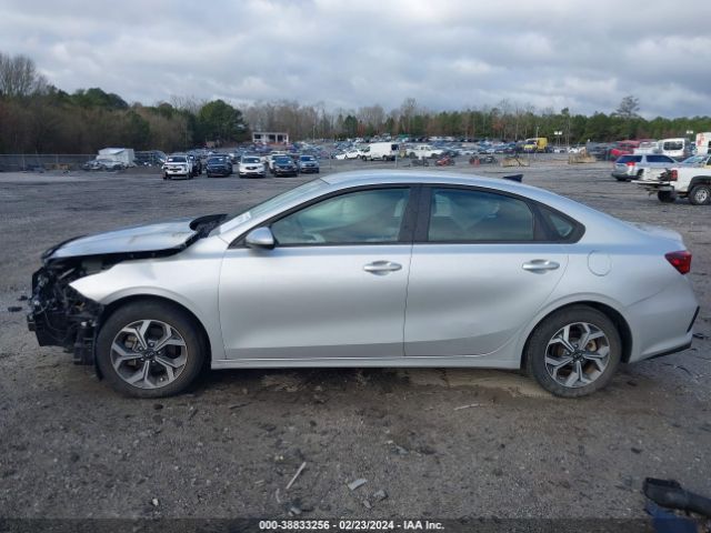 3KPF24ADXLE147743 KIA Forte Lxs