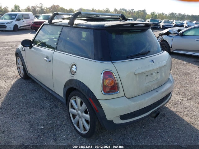2009 MINI COOPER S WMWMF73529TT96828 Photo 2