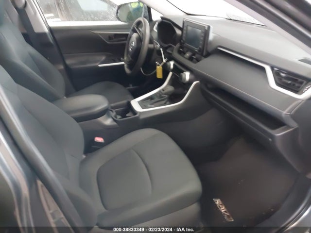 Toyota RAV4 LE 2021 2T3H1RFVXMC110449 Image 5