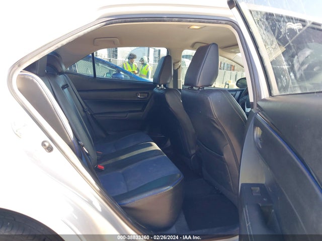 Toyota COROLLA SE 2018 5YFBURHE3JP779788 Image 8