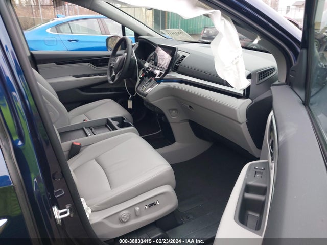 Honda Odyssey Touring 2024 5FNRL6H8XRB029368 Image 5