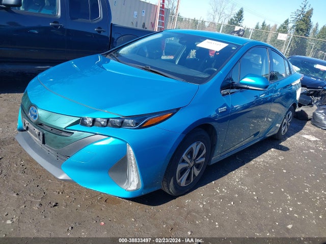 Toyota Prius Prime Plus 2017 JTDKARFP3H3040470 Image 2