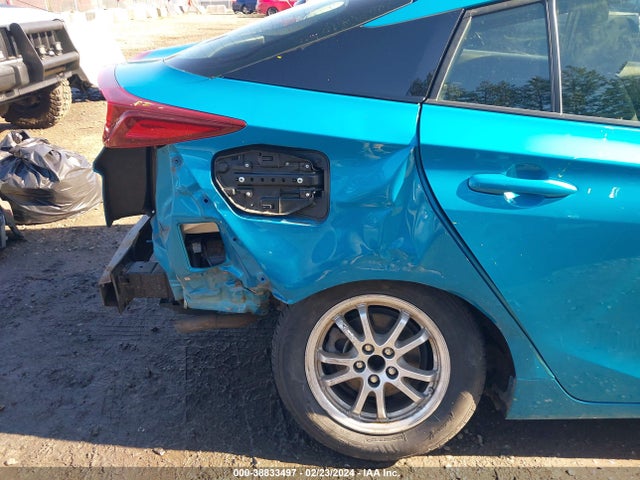 Toyota Prius Prime Plus 2017 JTDKARFP3H3040470 Image 6