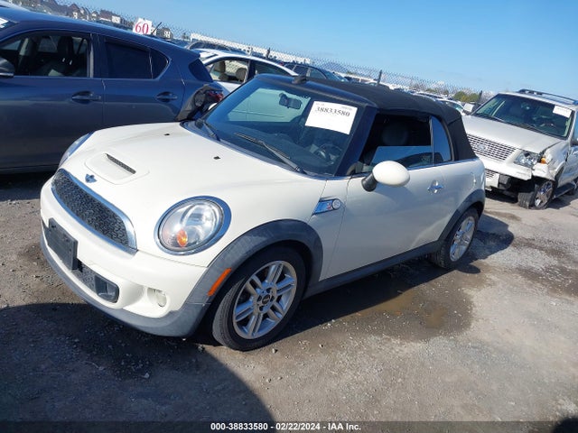 2011 MINI COOPER S WMWZP3C53BTX83261 Photo 1
