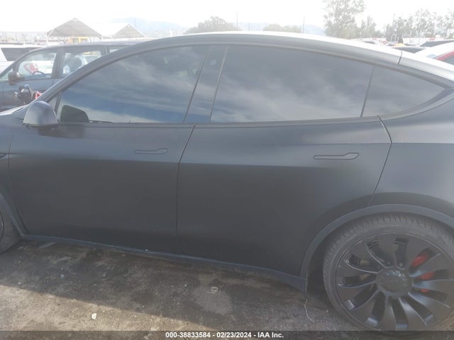 7SAYGDEF3NF404604 Tesla Model Y Performance Dual Motor All-wheel Drive