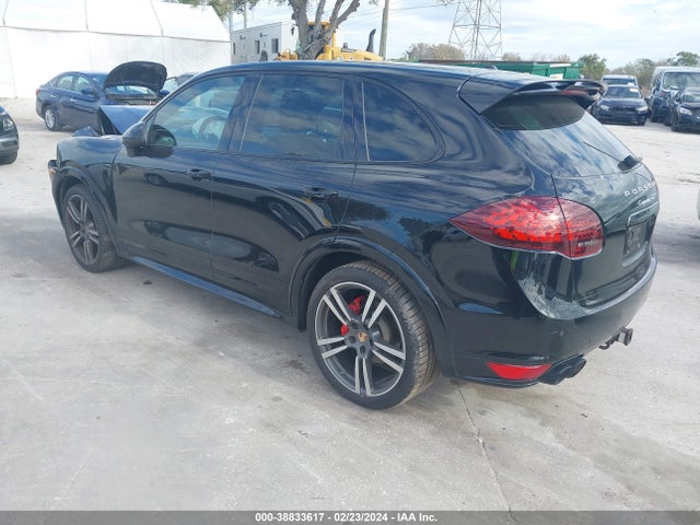 2014 PORSCHE CAYENNE WP1AD2A23ELA70648 Photo 2