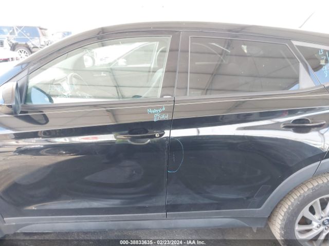 KM8J2CA47JU775077 Hyundai TUCSON SE