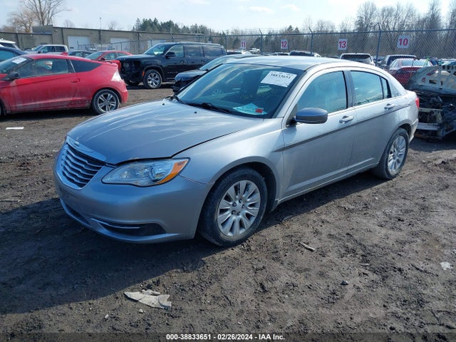 2013 Chrysler 200 Lx მანქანა იყიდება აუქციონზე, vin: 1C3CCBAB8DN734110, აუქციონის ნომერი: 38833651