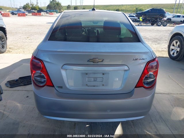 Chevrolet SONIC LS 2015 1G1JA5SH8F4128630 Image 17