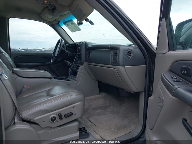 2003 CHEVROLET SUBURBAN 3GNEC16T33G329349 Photo 4