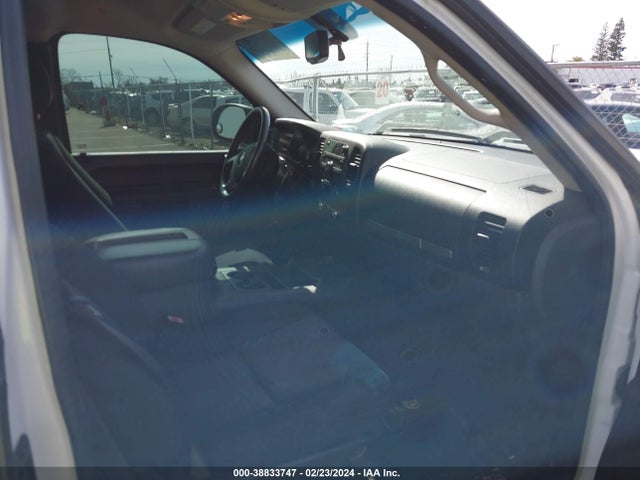 2010 CHEVROLET SILVERADO 1500 LT VIN: 1GCSKSE38AZ207847
