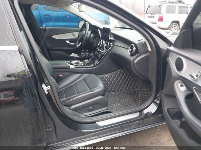 55SWF4KB0FU015802 Mercedes-Benz C 300 4matic/luxury 4matic/sport 4matic