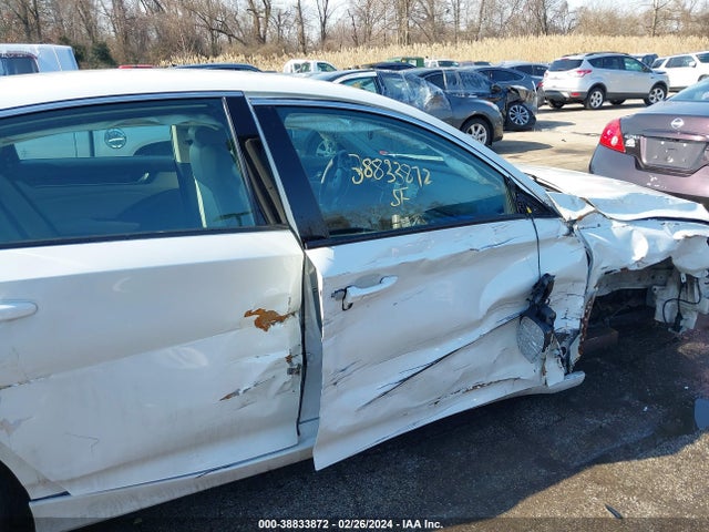 Honda ACCORD LX 2019 1HGCV1F17KA022936 Image 18