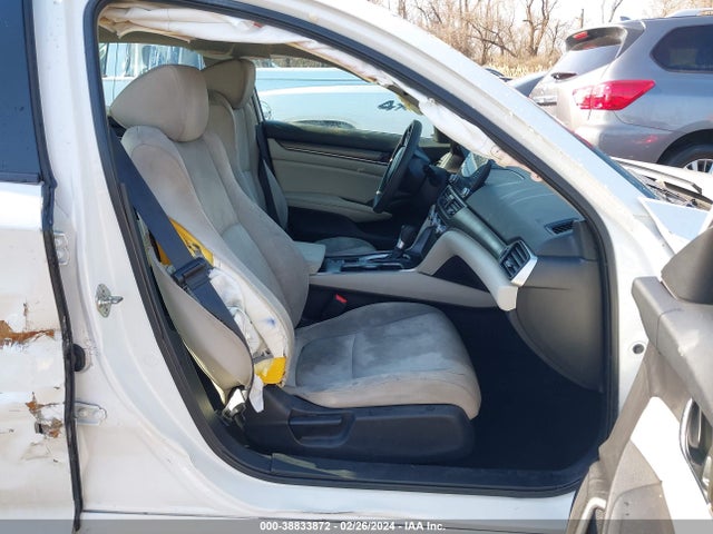 Honda ACCORD LX 2019 1HGCV1F17KA022936 Image 5