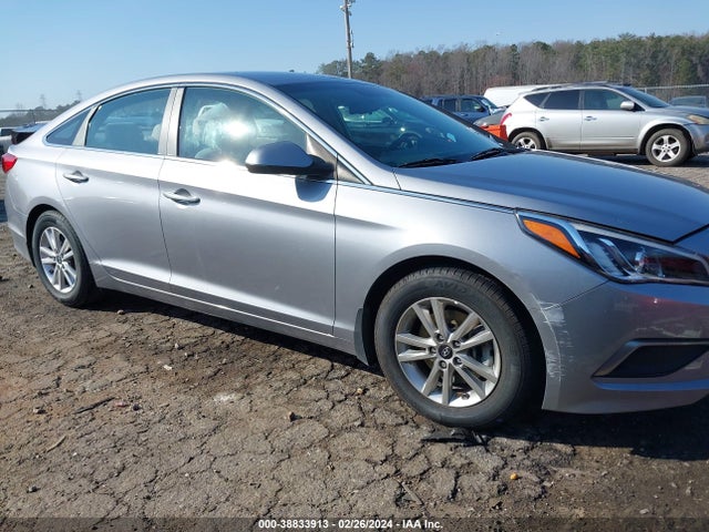 Hyundai SONATA SE 2016 5NPE24AF4GH322177 Image 14