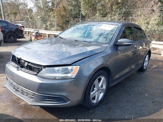 3VWD07AJ4EM226223 Volkswagen Jetta 1.8t Se