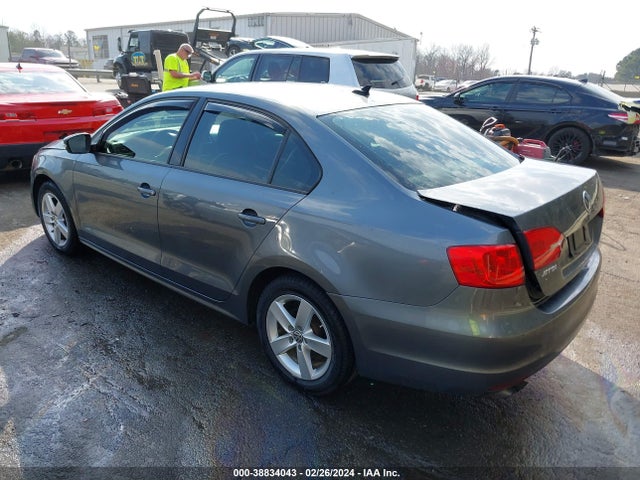 3VWD07AJ4EM226223 Volkswagen Jetta 1.8t Se
