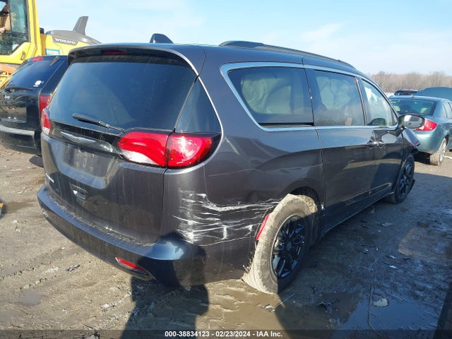 2C4RC1DG7MR539173 Chrysler Voyager Lxi