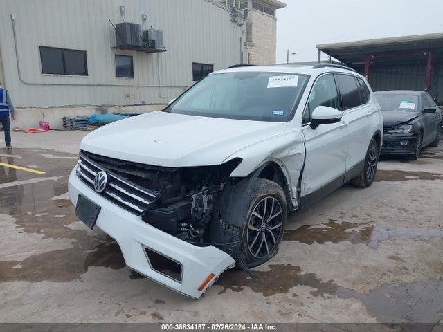 3VV3B7AX3MM134937 Volkswagen Tiguan 2.0t Se/2.0t Se R-line Black/2.0t Sel