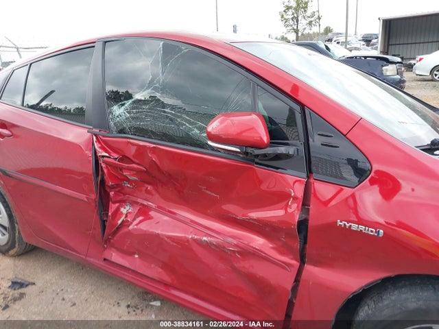 Toyota Prius Four 2017 JTDKARFU4H3536464 Image 6