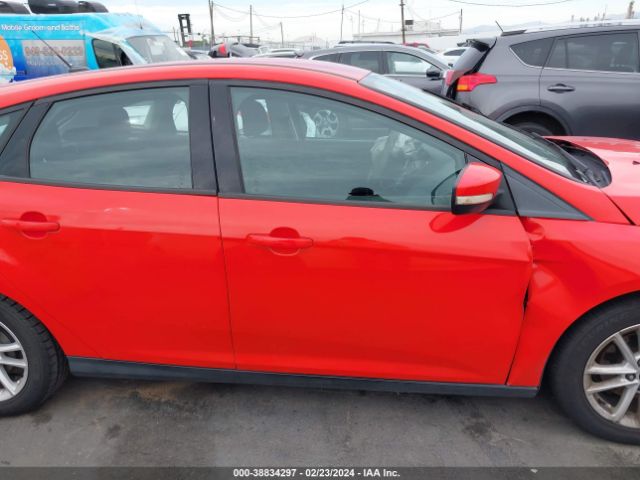 1FADP3K20GL301900 Ford FOCUS SE