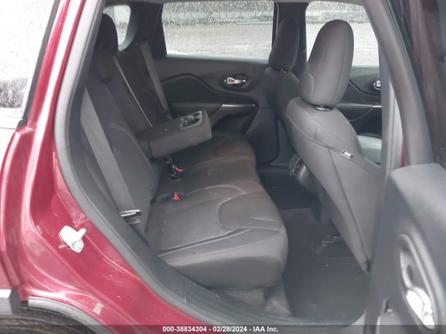 1C4PJLCB6KD264054 Jeep Cherokee Latitude Fwd